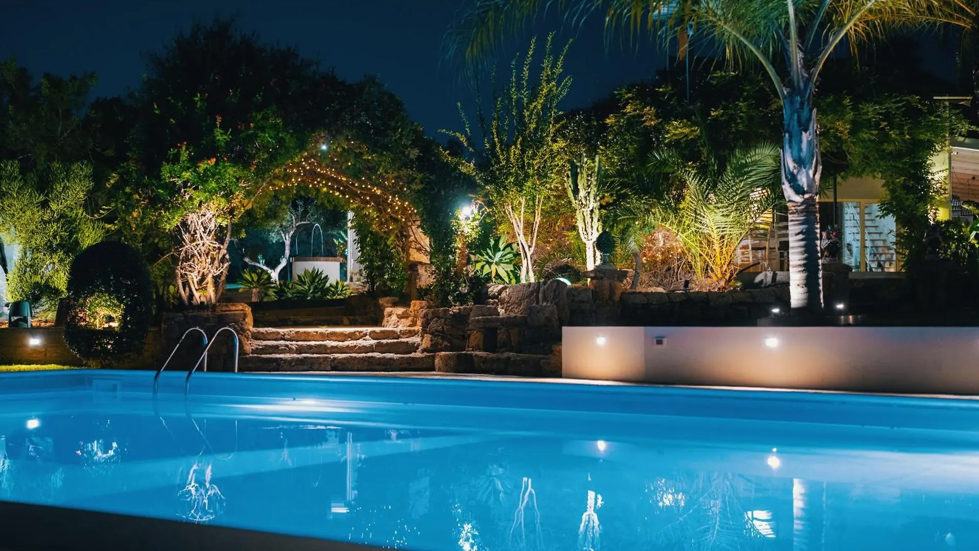 אגריג'נטו Emesh Boutique Suite 0*,